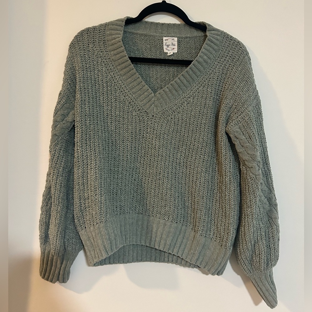 Green v neck knit sweater